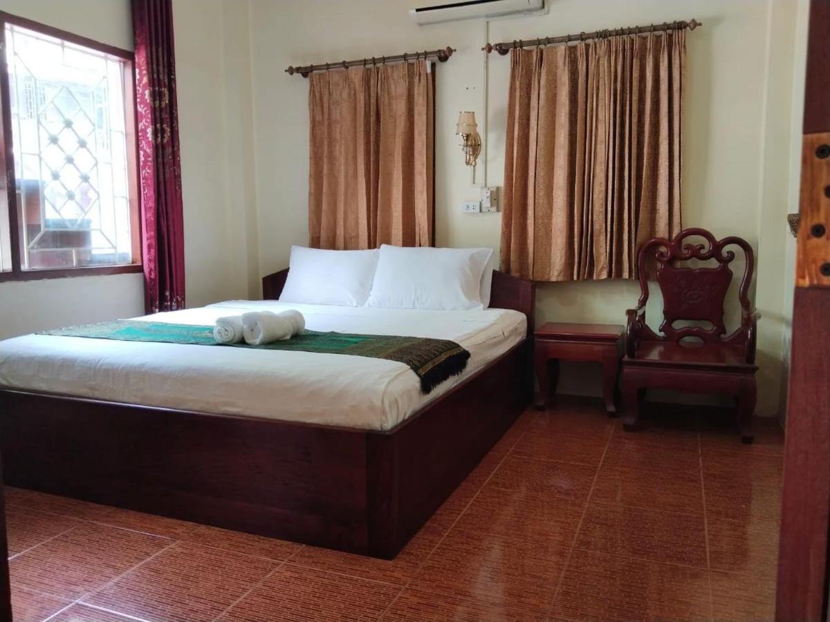 Thipphaphone Guesthouse Muang Pakbèng Zewnętrze zdjęcie